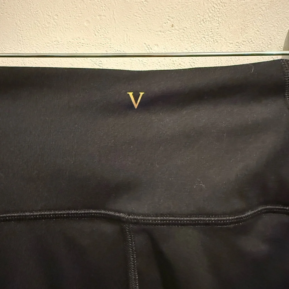 🤎Victoria's Secret Black Leggings - Picture 5 of 5